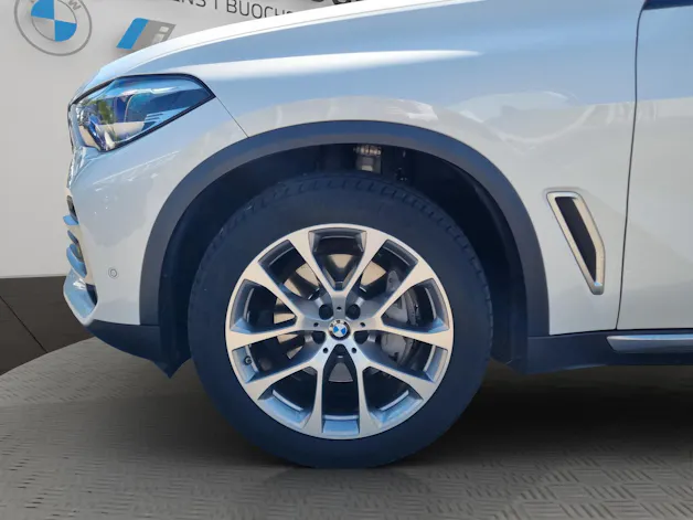 BMW X5 xDrive 40i xLine Steptronic