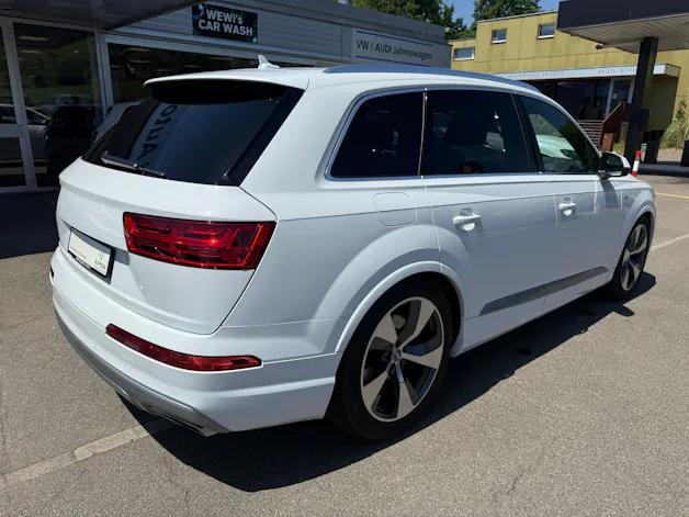 Audi Q7 3.0 TDI quattro tiptronic