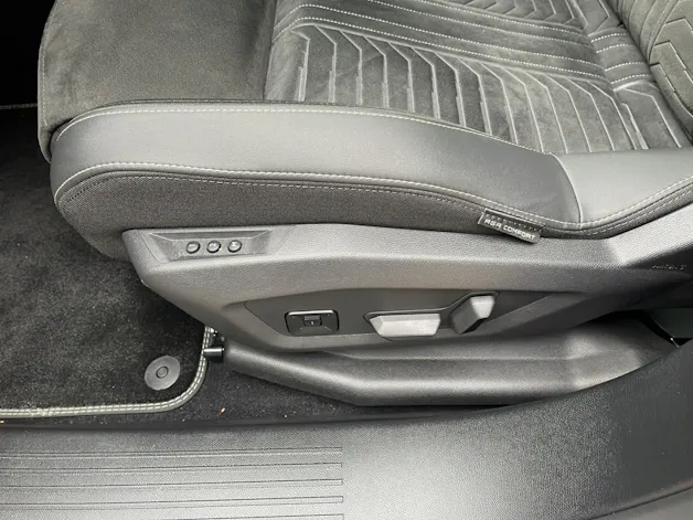 Peugeot 5008 145 e-DCS6 GT