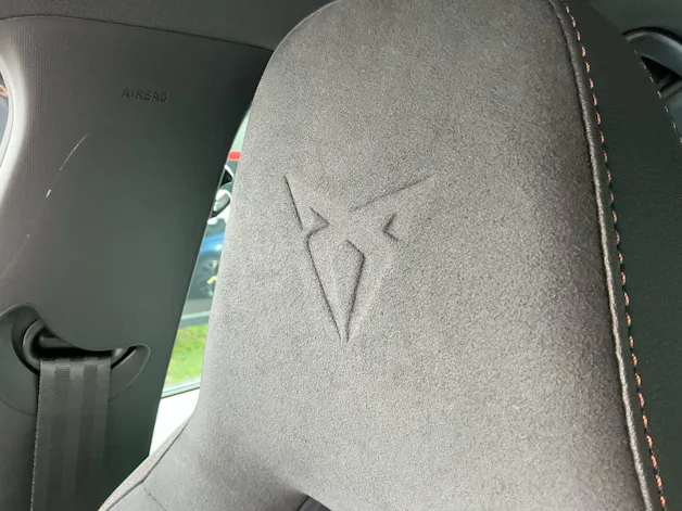 Cupra Formentor VZ 2.0 TSI 4Drive 333 PS *** PANORAMADACH & 360° KAMERA ***