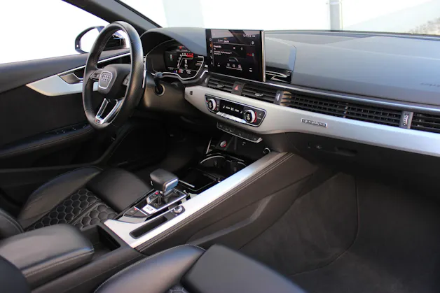 Audi RS4 Avant quattro *NARDOGRAU*