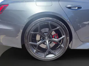 Audi RS6 Avant Performance qu
