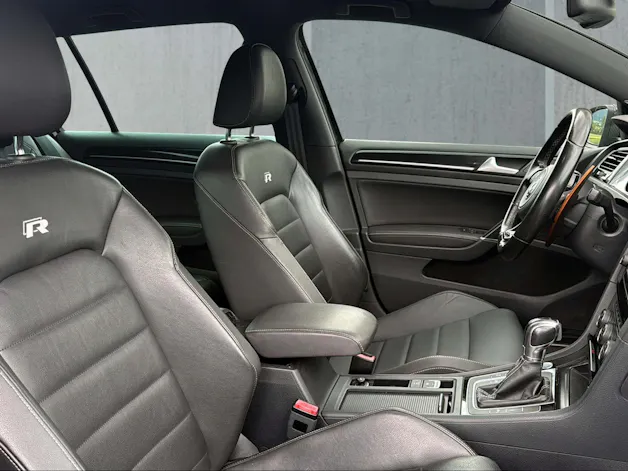 VW Golf Variant 2.0 TSI R 4 Motion DSG