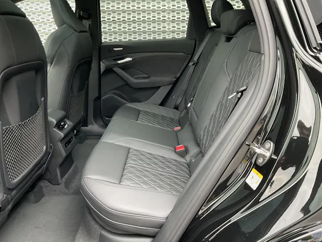 Audi SQ6 e-tron quattro