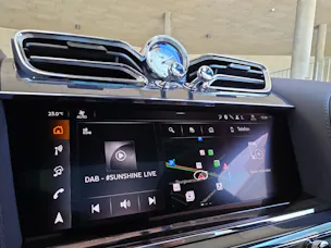 Bentley Bentayga EWB V8 Azure/ 1.9% Leasing möglich.