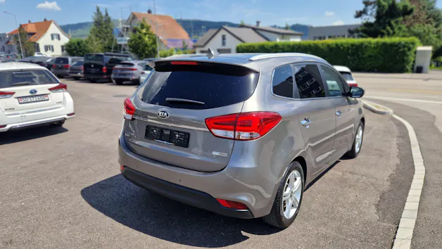 Kia Carens 1.7 CRDi Swiss Eco Edition DCT