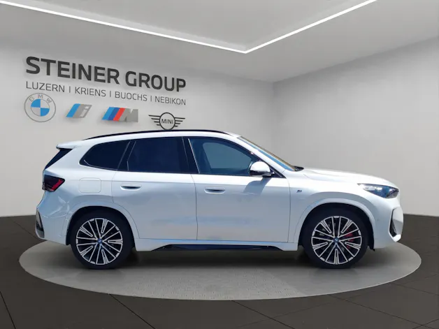 BMW iX1 xDrive 30 M Sport Pro