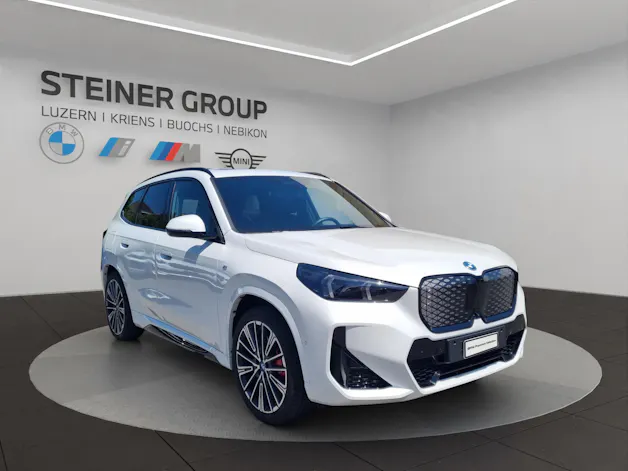 BMW iX1 xDrive 30 M Sport Pro