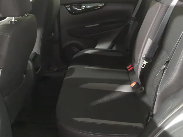 Nissan Qashqai 1.3 DIG-T Shiro DCT