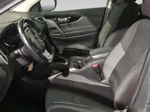 Nissan Qashqai 1.3 DIG-T Shiro DCT