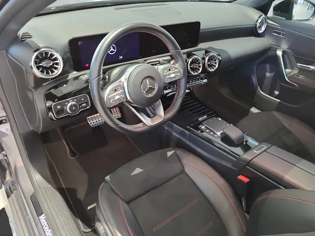 Mercedes-Benz A-CLASS W177 A 250 AMG Line 4
