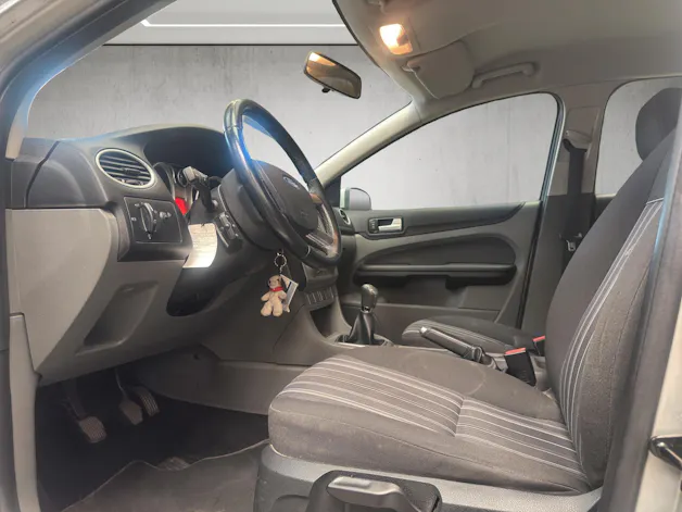 Ford Focus 2.0i Carving