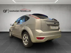 Ford Focus 2.0i Carving