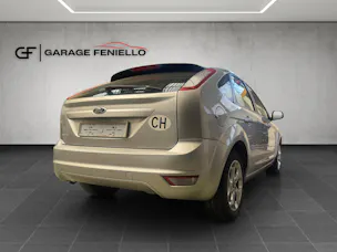 Ford Focus 2.0i Carving