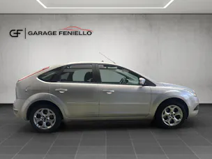 Ford Focus 2.0i Carving