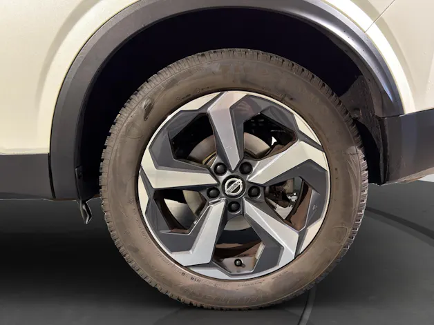 Nissan Qashqai 1.3 DIG-T MHEV Premiere Edition Xtronic