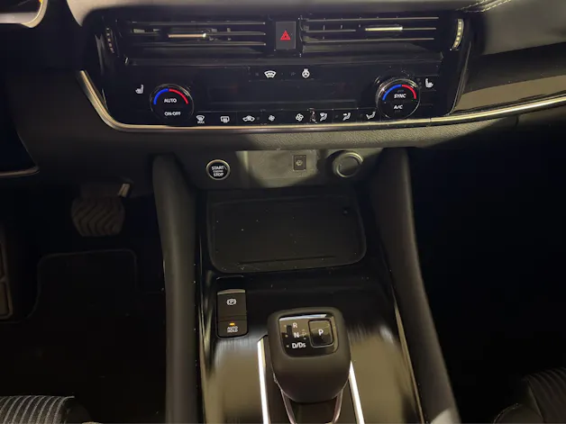 Nissan Qashqai 1.3 DIG-T MHEV Premiere Edition Xtronic