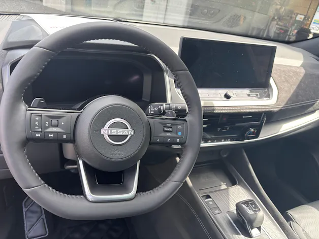 NISSAN Qashqai 1.3 DIG-T MHEV Tekna+ Xtronic 4x4