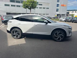 NISSAN Qashqai 1.3 DIG-T MHEV Tekna+ Xtronic 4x4