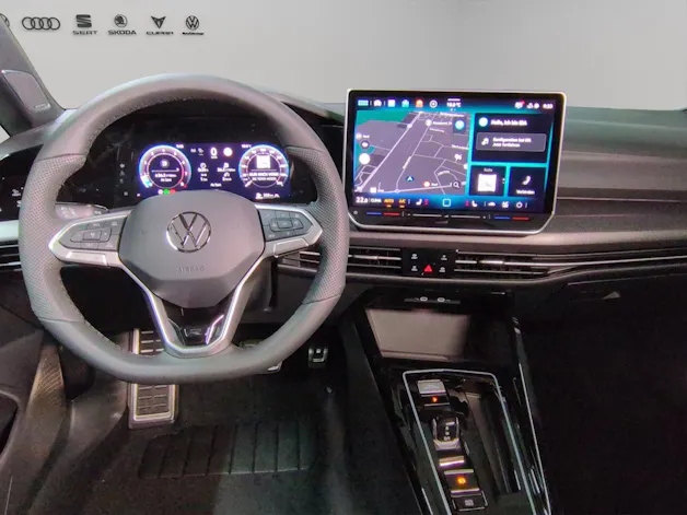 VW Golf 2.0 TSI R-Line DSG 4 Motion