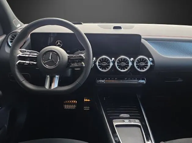 Mercedes-Benz EQA 300 4M Excellence