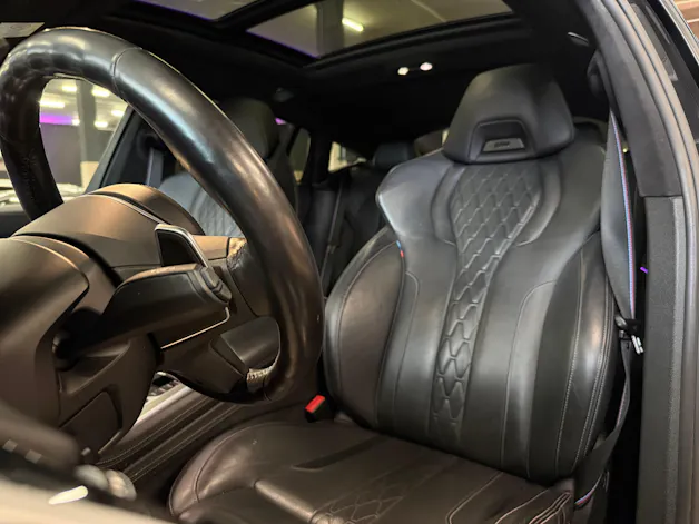 BMW X6 M50i Steptronic