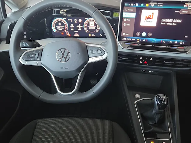 VW Golf 1.5 TSI Basis