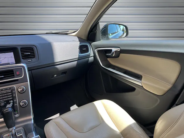 Volvo V60 D5 AWD Summum Geartronic