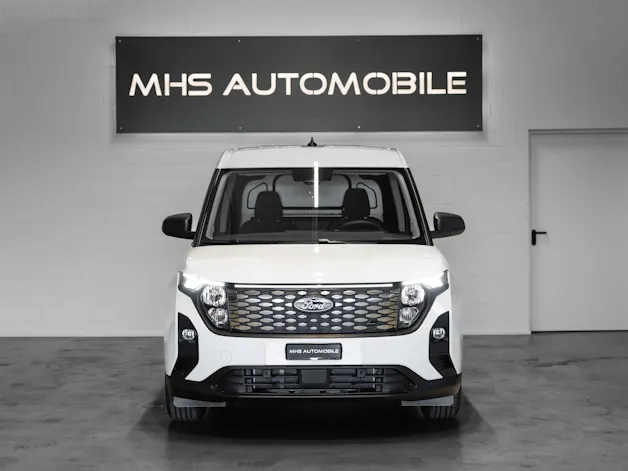 Ford E-Transit Courier Van Trend
