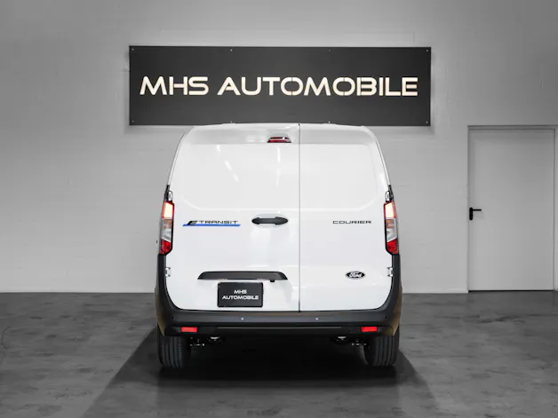 Ford E-Transit Courier Van Trend