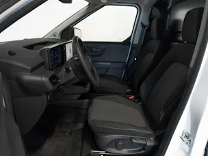 Ford E-Transit Courier Van Trend