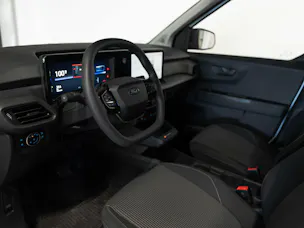 Ford E-Transit Courier Van Trend