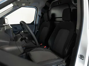 Ford E-Transit Courier Van Trend
