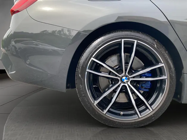 BMW 320d xDrive SAG Touring