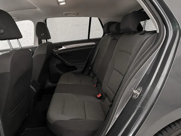 VW Golf 2.0 TDI Comfortline 4Motion R-Line