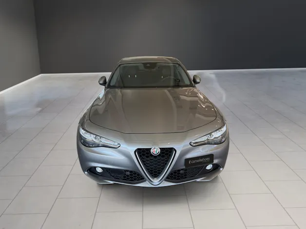 Alfa Romeo Giulia 2.2 JTDM Business Automatic Q4