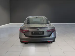 Alfa Romeo Giulia 2.2 JTDM Business Automatic Q4