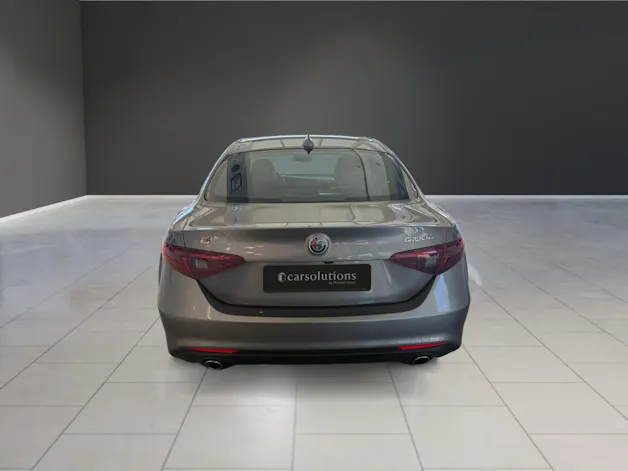 Alfa Romeo Giulia 2.2 JTDM Business Automatic Q4
