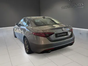 Alfa Romeo Giulia 2.2 JTDM Business Automatic Q4