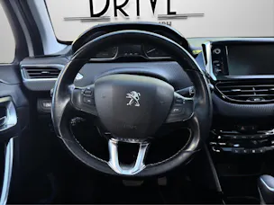 Peugeot 2008 1.2 PureTech Allure EAT6