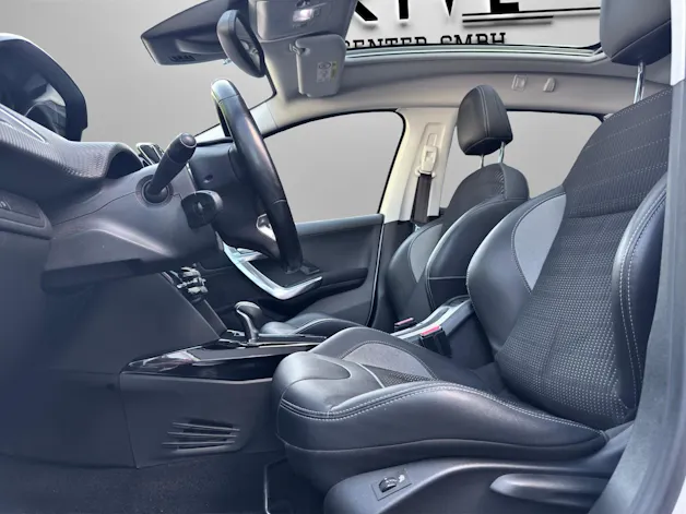 Peugeot 2008 1.2 PureTech Allure EAT6