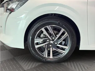 Peugeot 208 1.2 PureTech Allure Pack EAT8