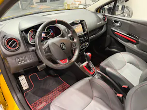 Renault Clio 1.6 T RS 200 EDC