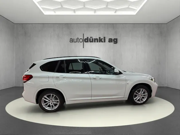 BMW X1 xDrive 18d Essential Edition Steptronic