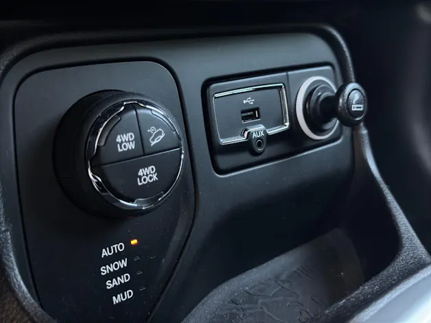 Jeep Renegade 2.0 CRD Freedom Edition AWD 9ATX