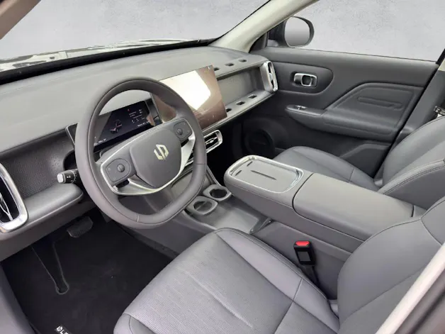 Leapmotor B10 1.5 Hybrid EV