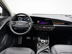 https://vehicle.imgix.net/4332638/93d18c0f-38e0-4f06-9bfb-5cf248bbde80.jpg