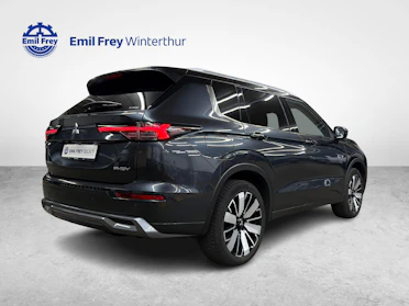 MITSUBISHI OUTLANDER 5