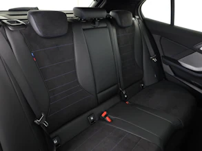 https://vehicle.imgix.net/4332653/85388d04-86be-4a13-8285-6e0363fab20c.jpg