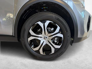 image du véhicule CITROEN 1.2 Hybrid Business